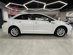 تۆیۆتا کۆرۆلا